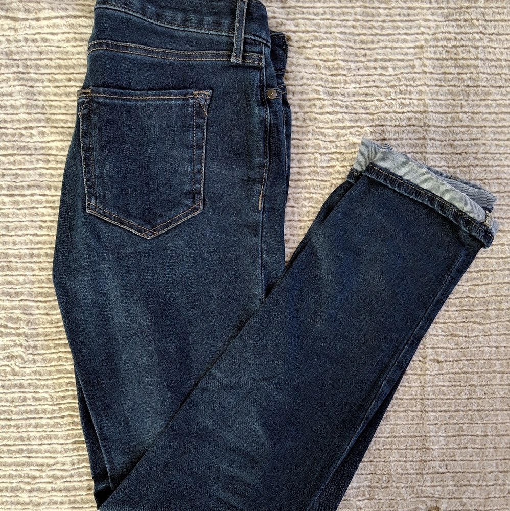 Eddie Bauer Slim Straight Slightly Curvy jeans 0